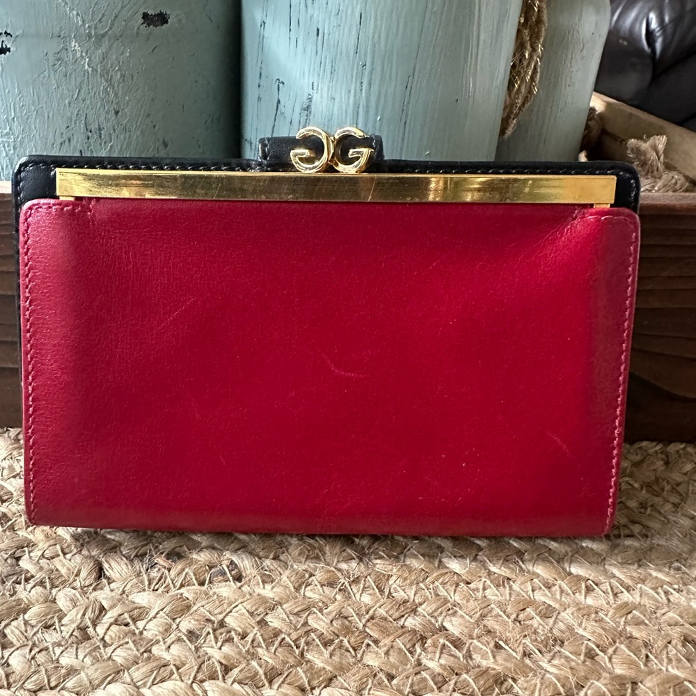 Gucci Two Tone bifold Wallet with Kiss lock change side - Picture 5 of 12
